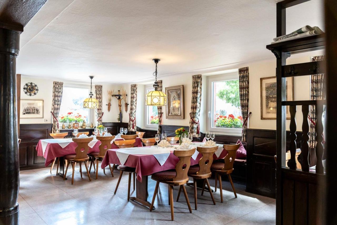 Hotel & Gasthaus Loewen Waldkirch Kültér fotó