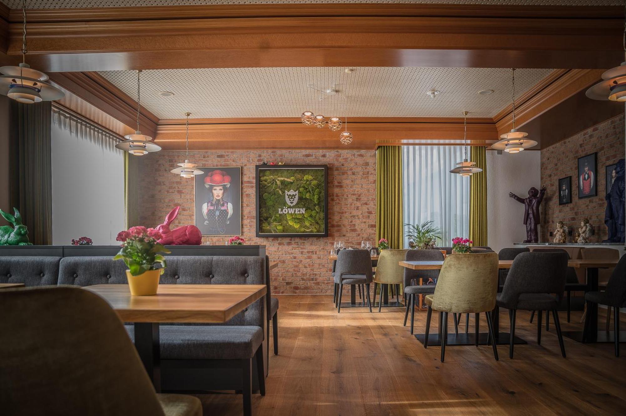 Hotel & Gasthaus Loewen Waldkirch Kültér fotó