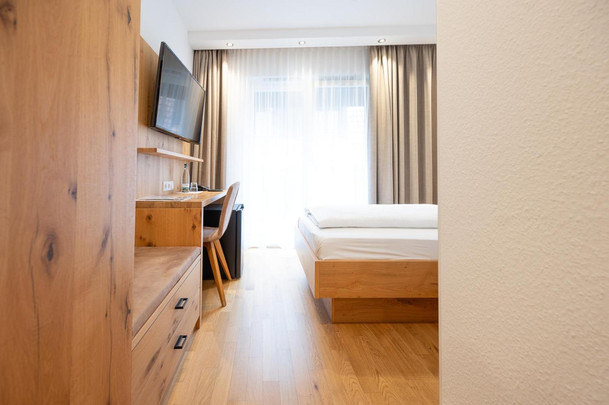 Hotel & Gasthaus Loewen Waldkirch Kültér fotó