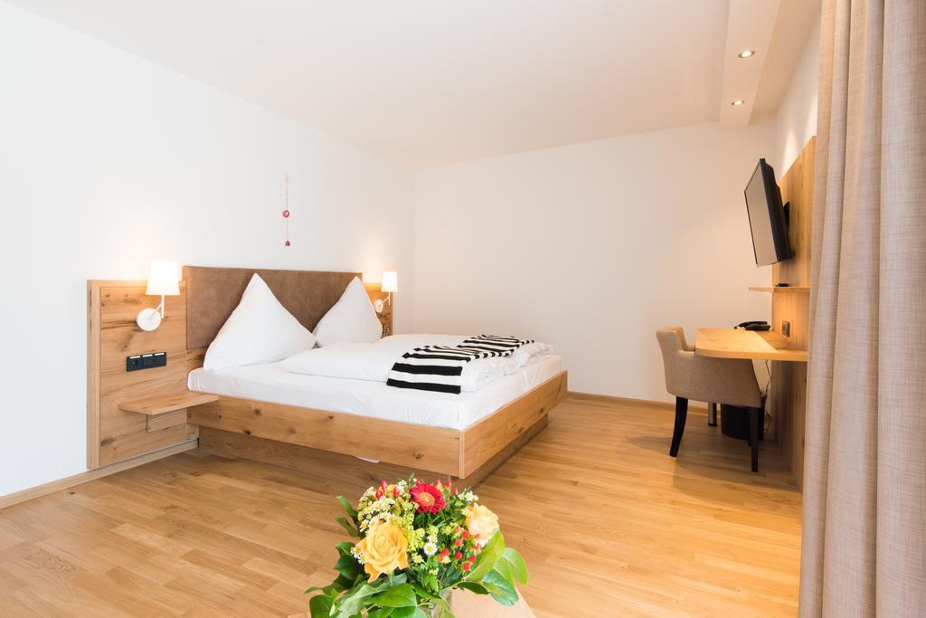 Hotel & Gasthaus Loewen Waldkirch Kültér fotó